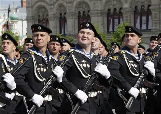 Российские и советские парадные марши