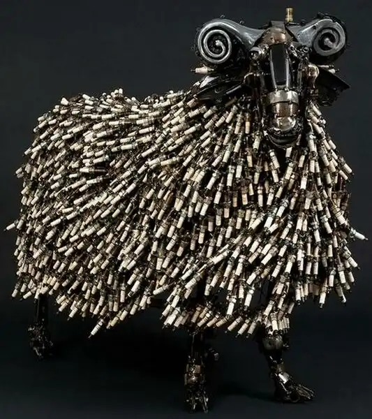 Невероятные скульптуры.