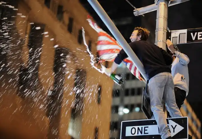 Америка празднует смерть Осамы бин Ладена