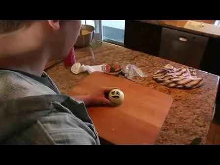 Почему мы плачем когда режем лук?