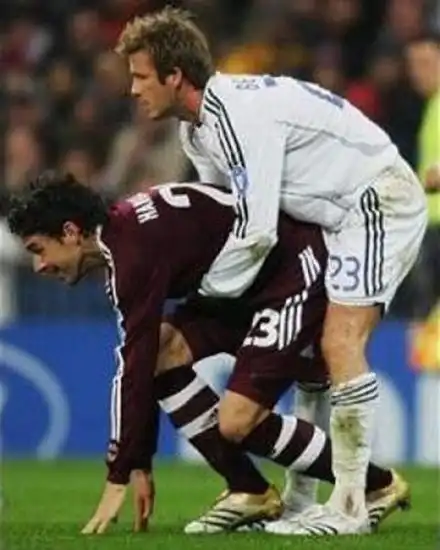 Тесные связи футболистов