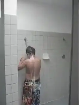 Прикол с шампунем в душе