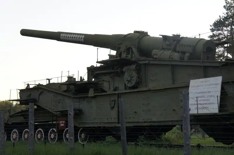 Советский бронепоезд