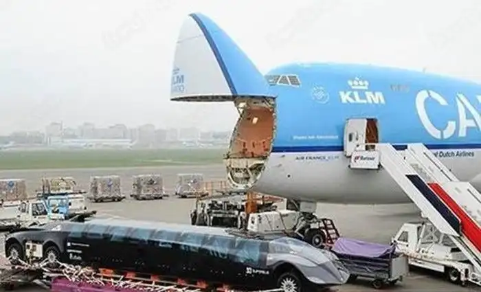 Первый SuperBas доставили в Дубаи