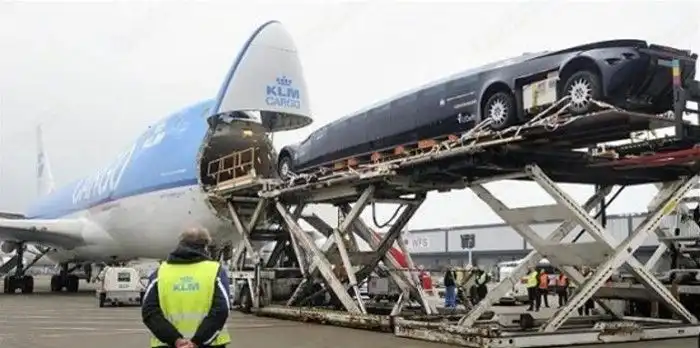 Первый SuperBas доставили в Дубаи