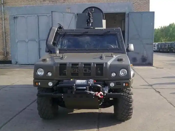 Бронеавтомобиль LMV M65 "Рысь"