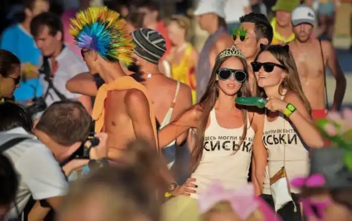 Казантип 2011 и его девушки (Немного НЮ)