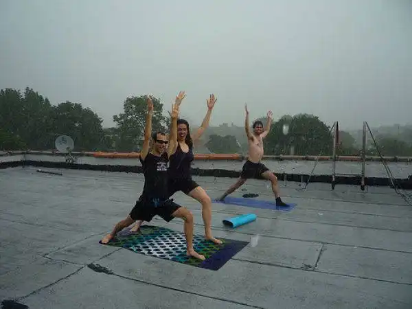 Развлечения во время урагана Ирен