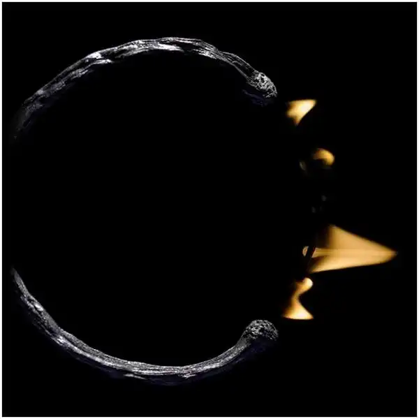 Горящая спичка...