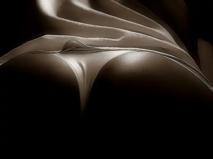 Девушки бывают разные