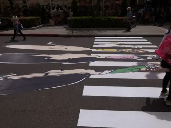 Необычный пешеходный переход (мини пост)