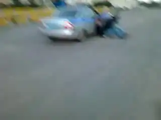 Пьяные дебилы издеваются над сотрудниками ДПС