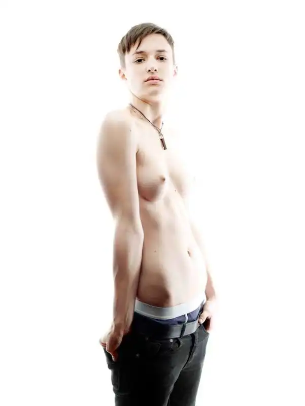 Необычные люди в проекте "Андрогин" (16+)