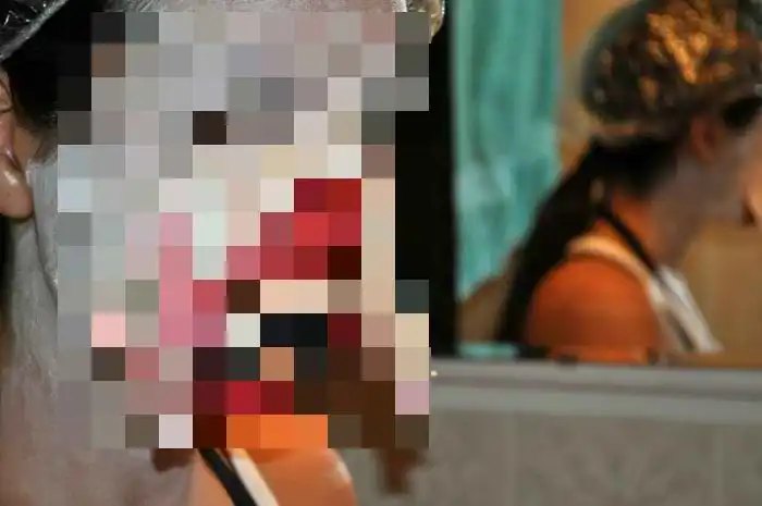 Пугающий и очень реалистичный макияж в стиле зомби