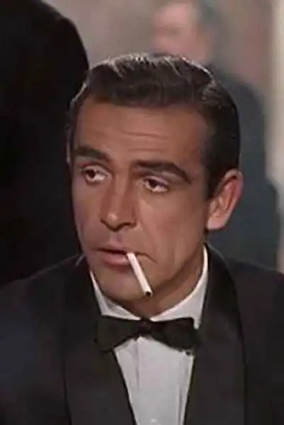 50 лет Джеймсу Бонду – как менялись актеры