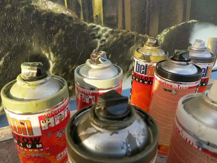 Сногшибательное граффити в стиле "Парк Юрского периода"