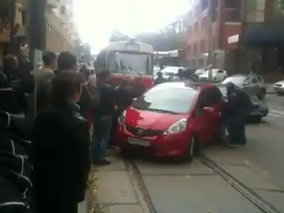 Помогли перепарковать авто