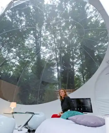 Отель в виде прозрачных шаров