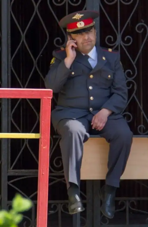 Фотожаба: Грустный полицейский