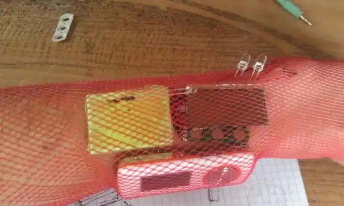 Креативные стимпанк-часы с полезными функциями