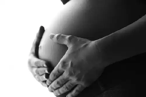 неадекватная история о самой долгой беременности