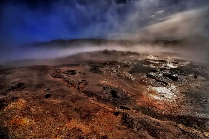 "Ворота в преисподнюю" - ТОП-9 необычных мест