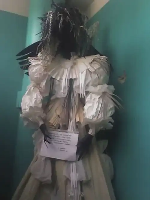 "Ангел счастья" в подъезде