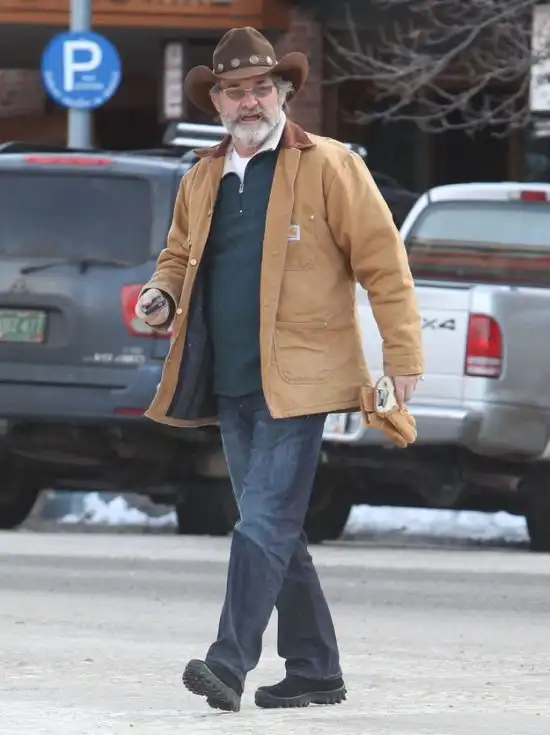 Загадка дня. Кто этот мужчина?