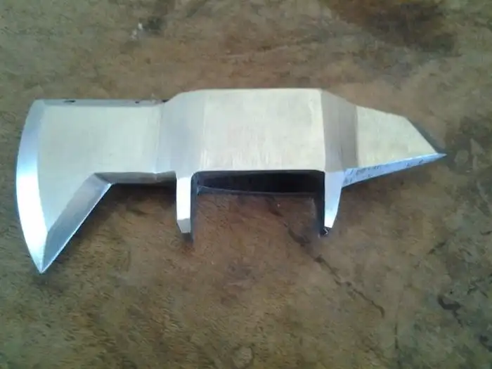 Необычный тюнинг топора, найденного в сарае