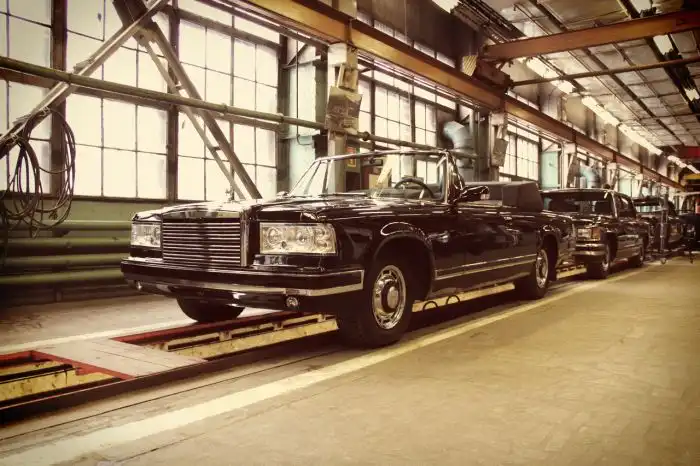 Как собирают автомобили ЗиЛ