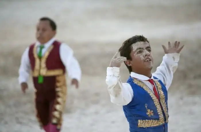 Карлики-тореадоры в Колумбии