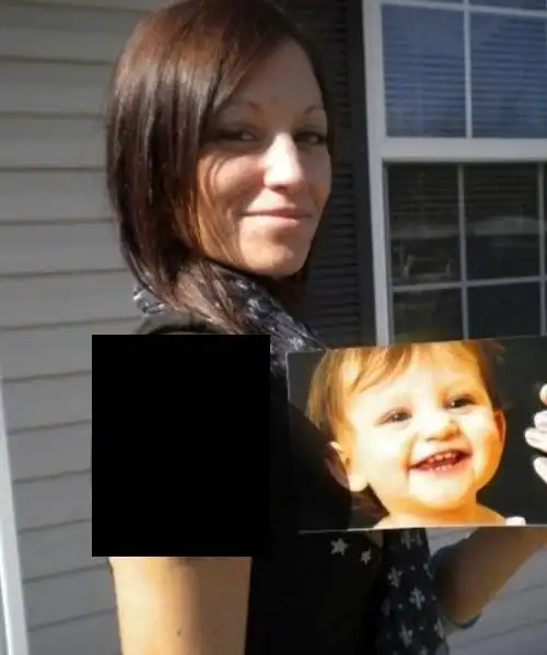 Родители делают татухи своих детей