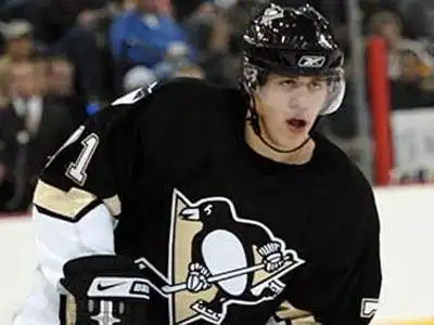 Хет-трик Малкина против Тампы