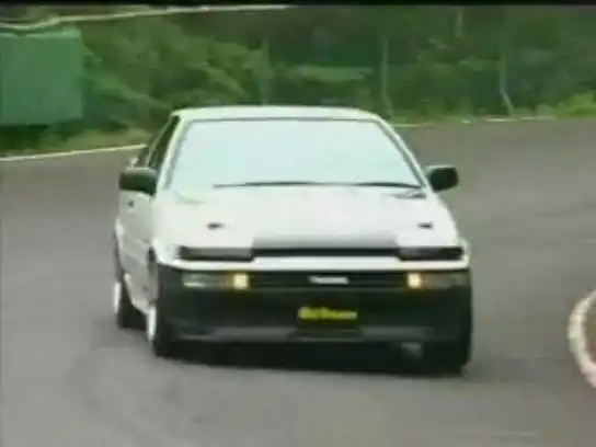AE86 VS SKYLINE R34