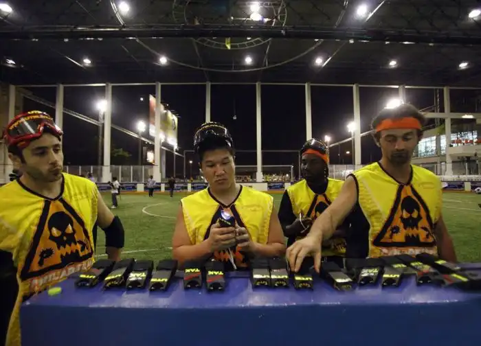 Спортивная игра Ultimate Tazer Ball