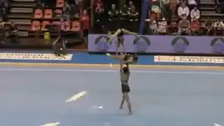 Акробатика. Спорт закаляет, укрепляет тело и дух. А не пивас и водочка. Я за здоровый образ человека...