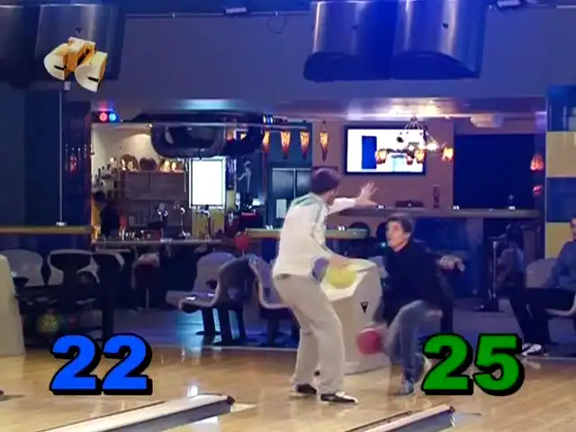 Ваня&Антон - троллинг над людьми в боулинге