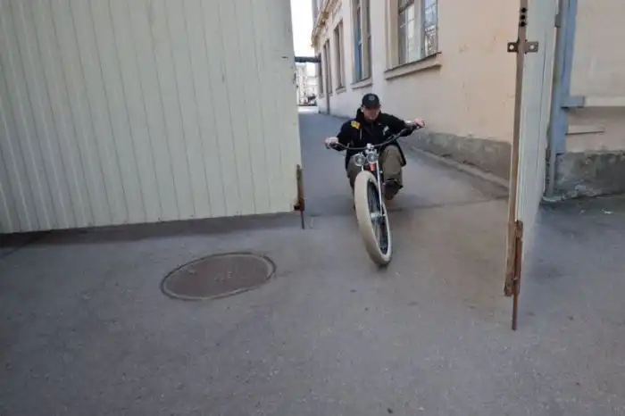 Выставка необычных велосипедов в Санкт-Петербурге