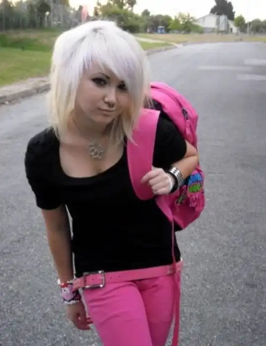 Девушки эмо