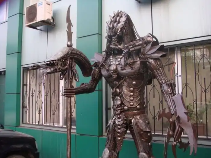 Чужой против Хищника во Владивостоке