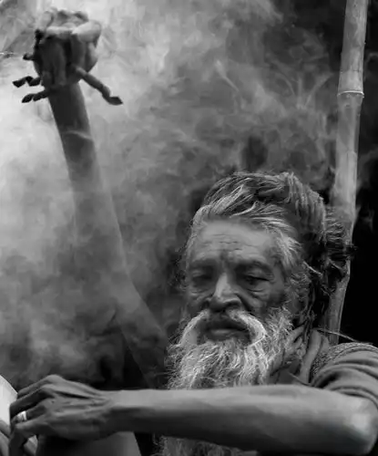 "римское приветствие" длинною в 38 лет