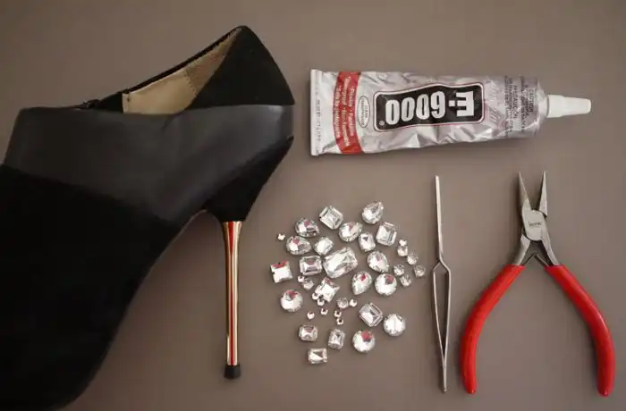 Делаем туфли со стразами своими руками