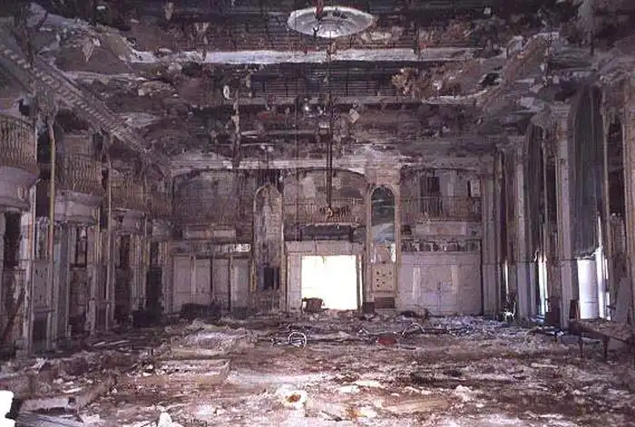 Заброшенные многоэтажки Детройта