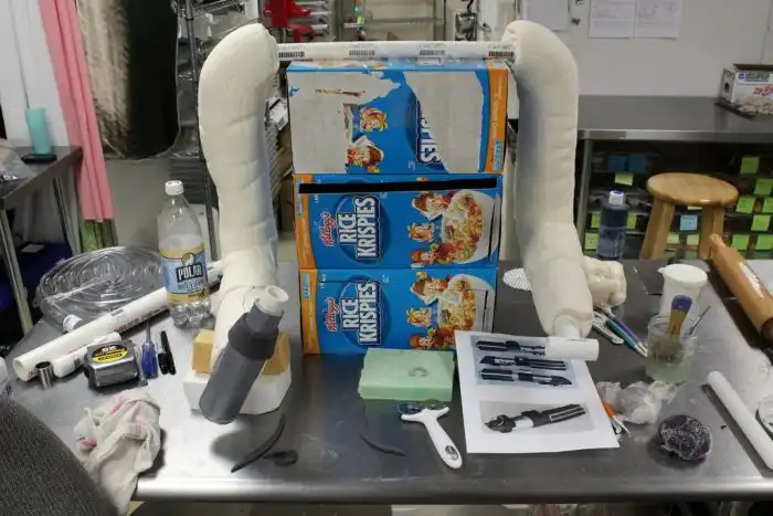 Крутой торт в виде Дарта Вейдера в полный рост!