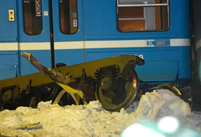 20-летняя уборщица угнала поезд из ДЕПО