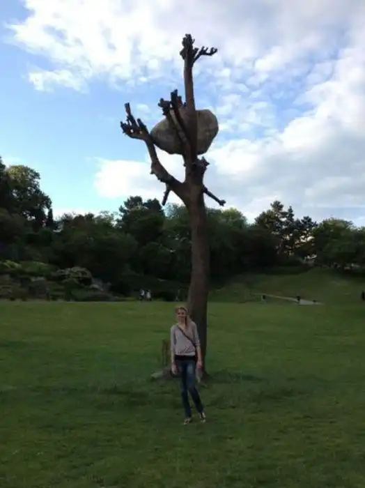 Коллекция необъяснимых снимков и странных людей