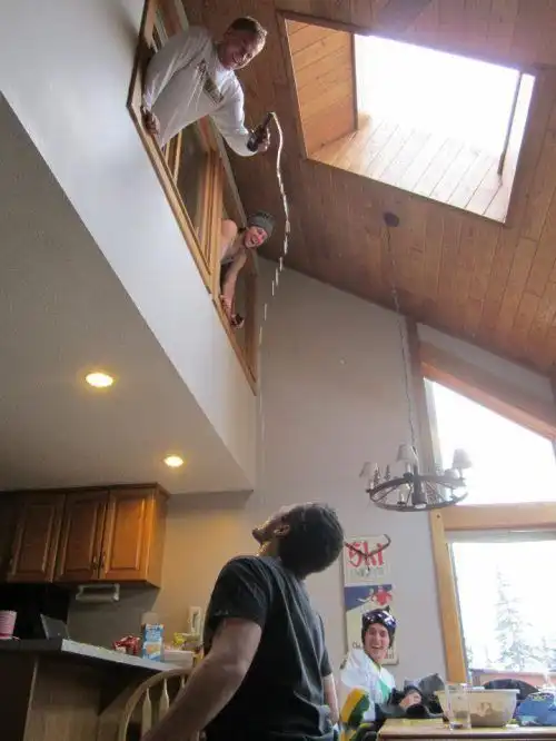 Как отдыхают зарубежные студенты. Часть 2