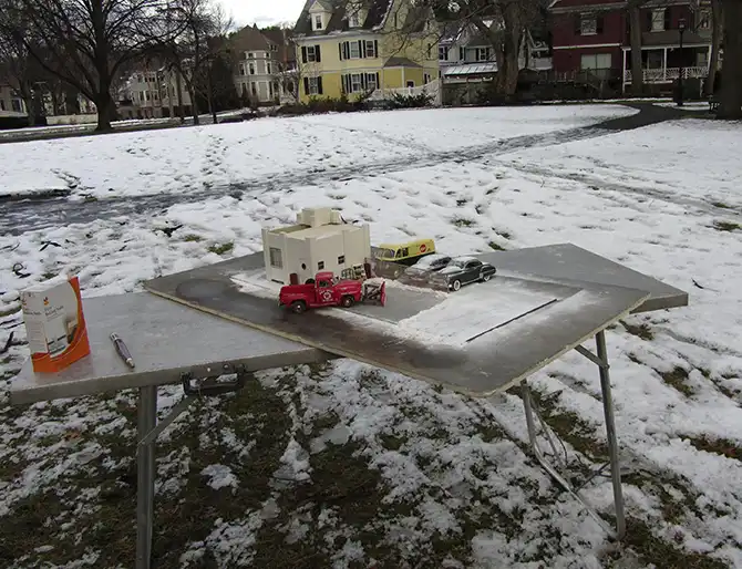 Обманчивые миниатюры американского фотографа