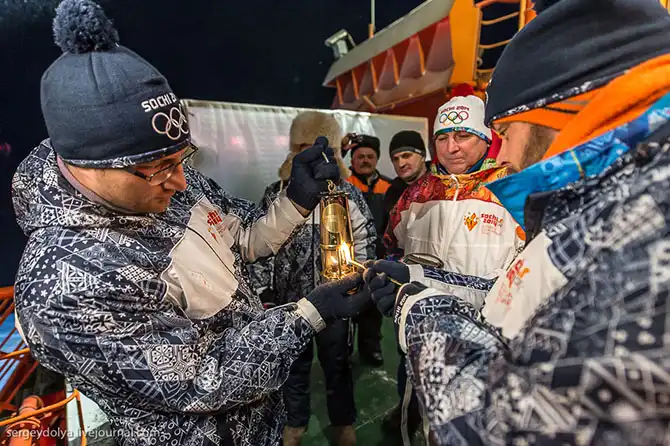 Как прошла эстафета Олимпийского огня на Северном полюсе