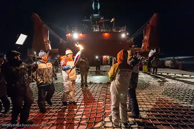 Как прошла эстафета Олимпийского огня на Северном полюсе